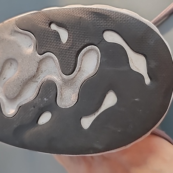 Women's Nike Renew in Season smoke metalic sneakers. Size 11.5. Athletic‎ - Picture 9 of 9